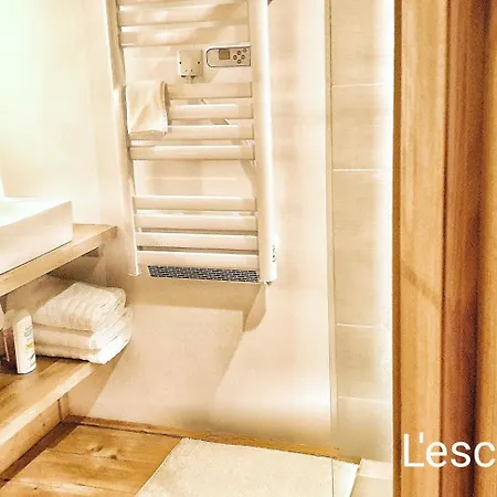 בקתה Vue Imprenable Et Jacuzzi 4 Etoiles בנרס-דה-ביגור