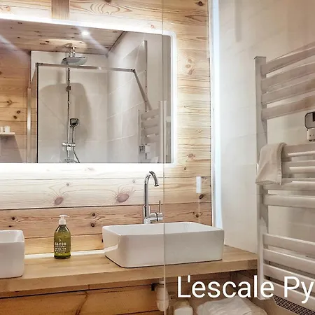 Vue Imprenable Et Jacuzzi 4 Etoiles בקתה